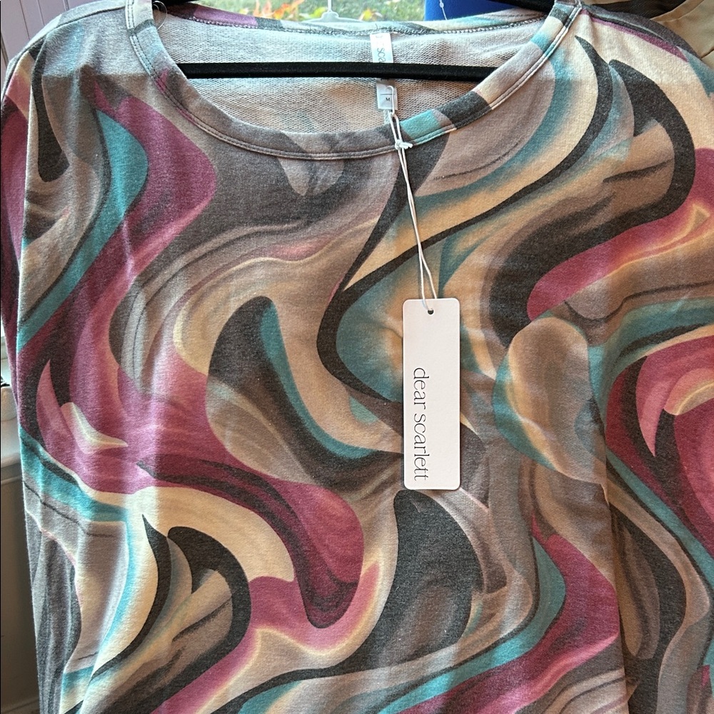 Dear Scarlett Swirl 3/4 Sleeve Top - Pink, Cream, Gray
